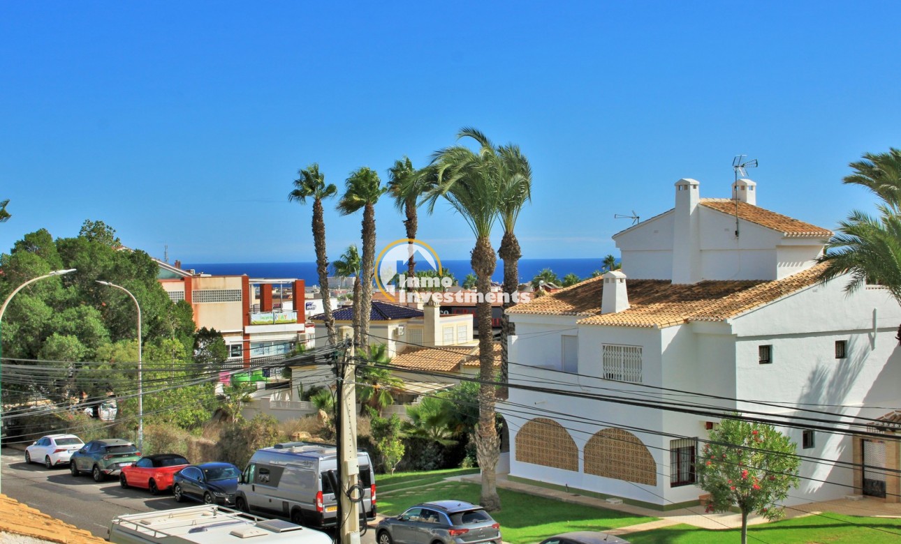 Resale - Apartment - Villamartin