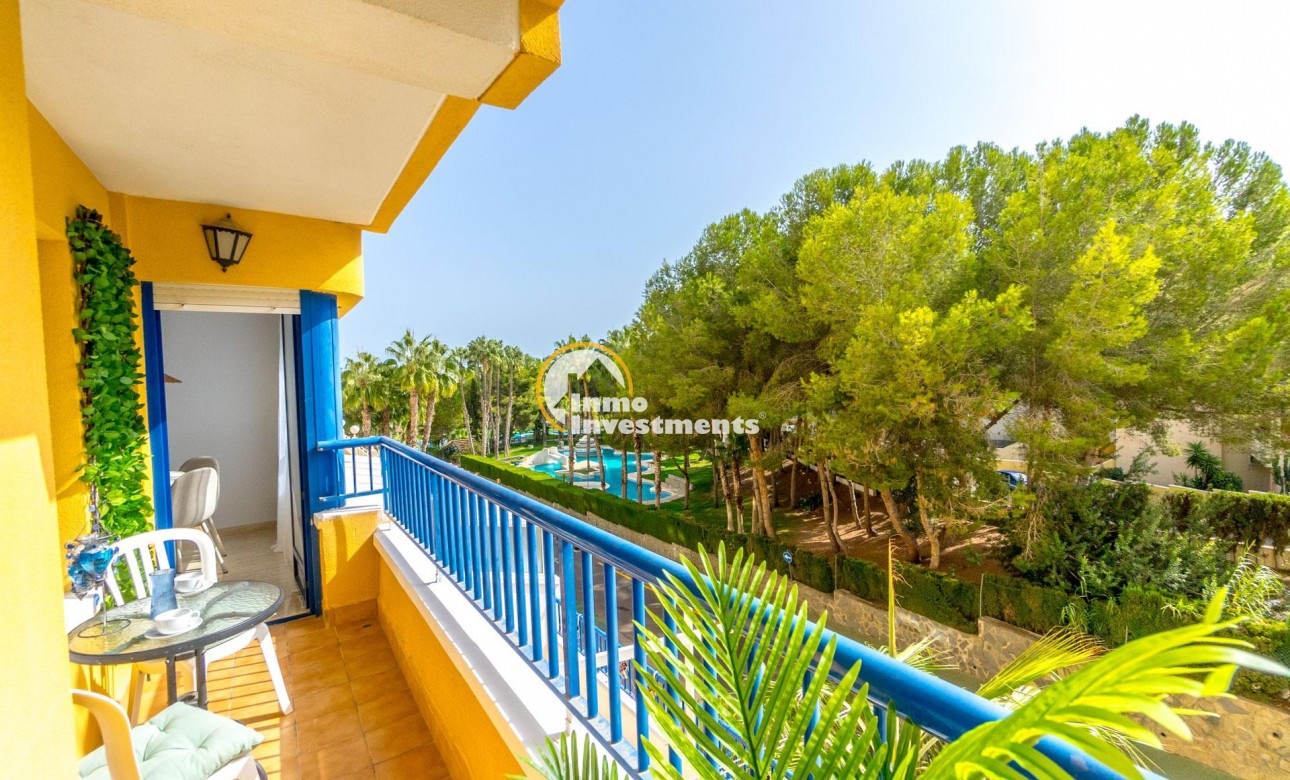 Resale - Apartment - Orihuela Costa - Altos de Campoamor