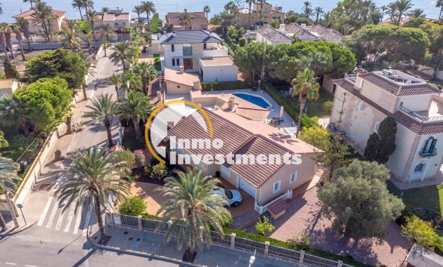 Gebrauchtimmobilien - Villa - Cabo Roig - Strandseite