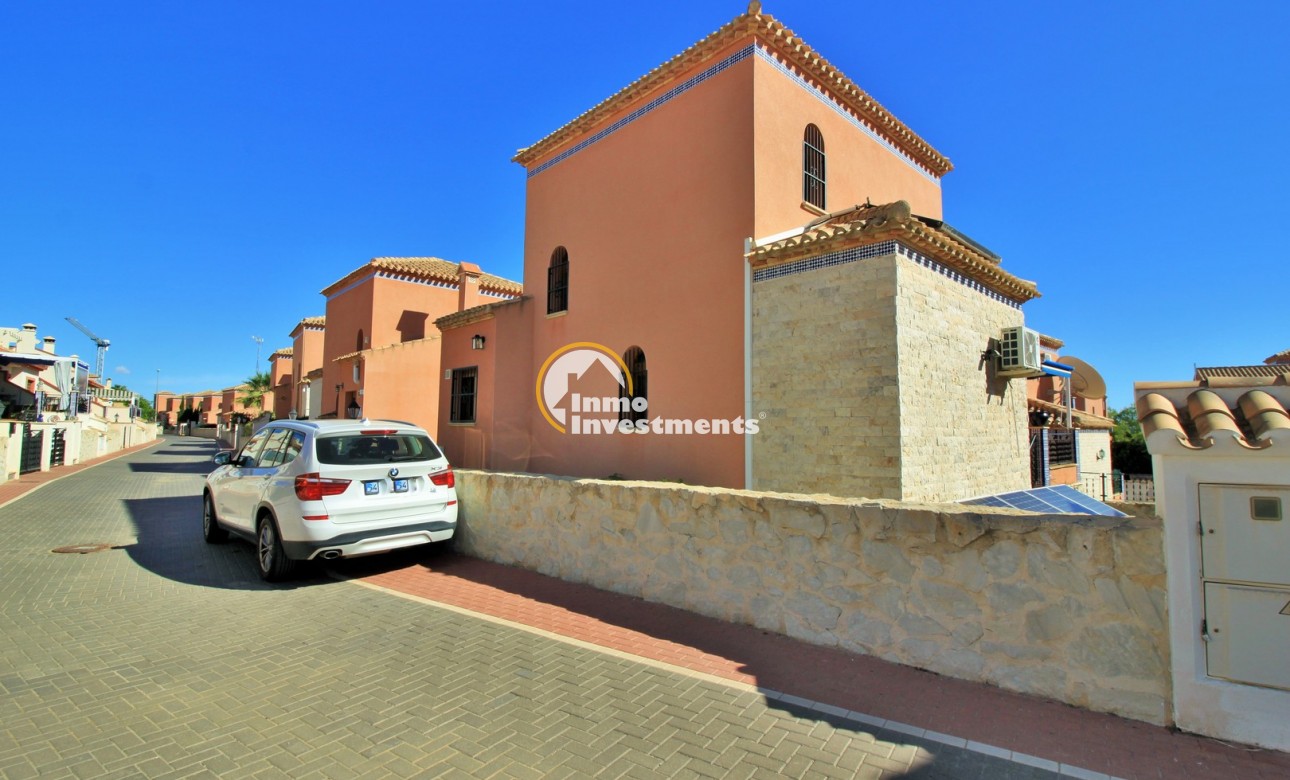 Resale - Villa - San Miguel de Salinas - San Miguel