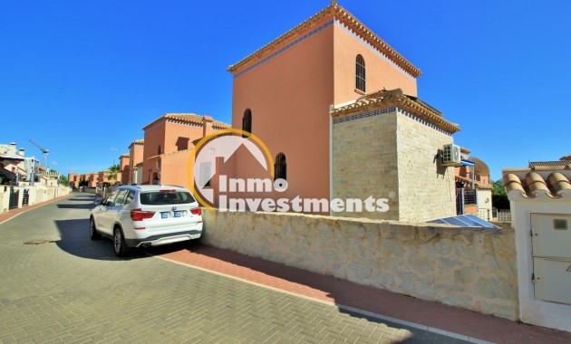 Resale - Villa - San Miguel de Salinas - San Miguel