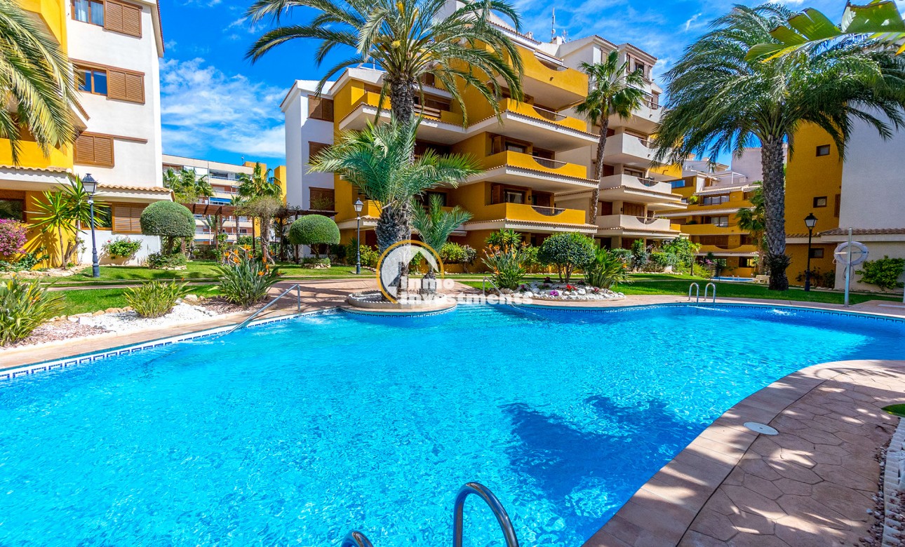 Resale - Apartment - Punta Prima - Beachside