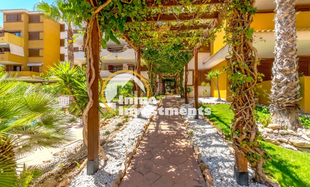 Resale - Apartment - Punta Prima - Beachside