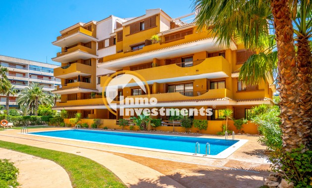 Resale - Apartment - Punta Prima - Beachside