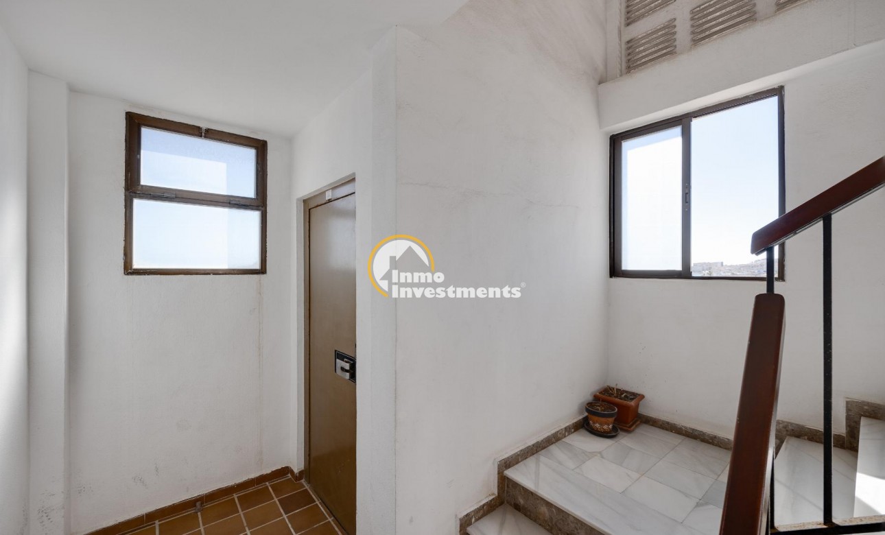 Resale - Apartment - Torrevieja - La Mata