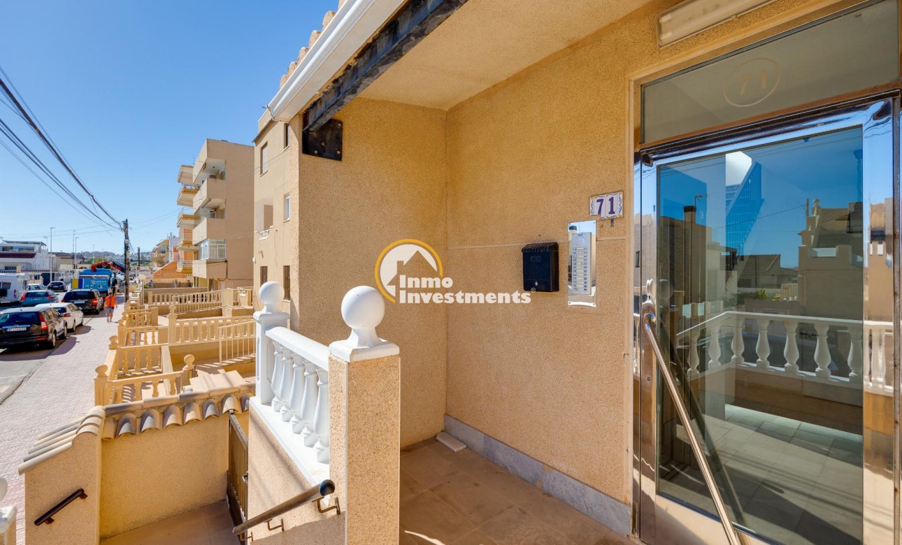 Resale - Apartment - Torrevieja - La Mata