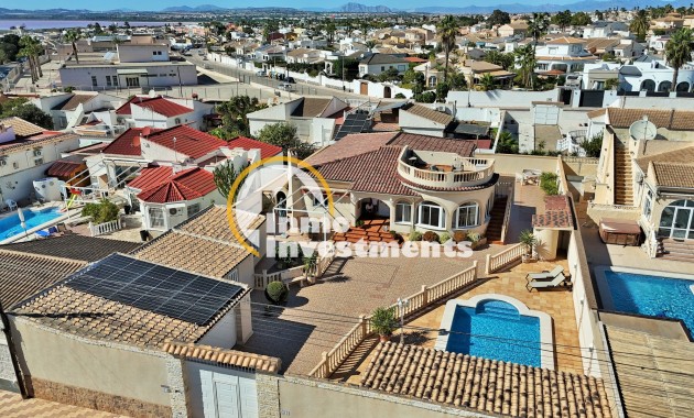 Bestaande bouw - Villa - Torrevieja - La Siesta