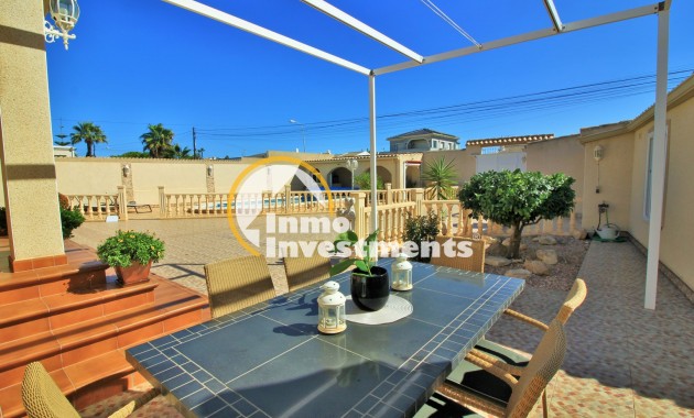 Resale - Villa - Torrevieja - La Siesta