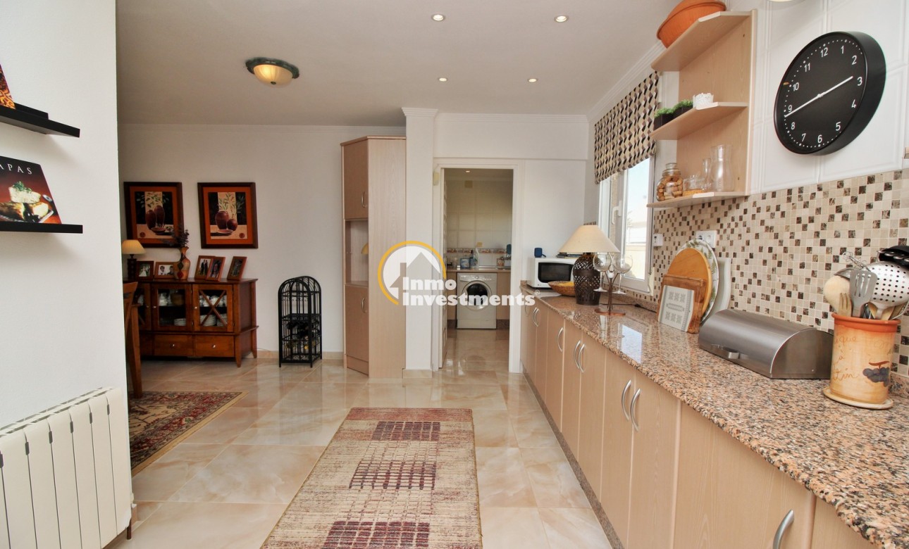 Resale - Villa - Torrevieja - La Siesta