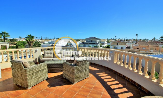 Resale - Villa - Torrevieja - La Siesta