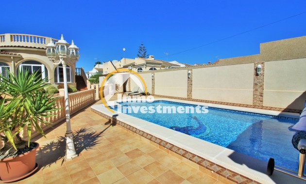 Bestaande bouw - Villa - Torrevieja - La Siesta