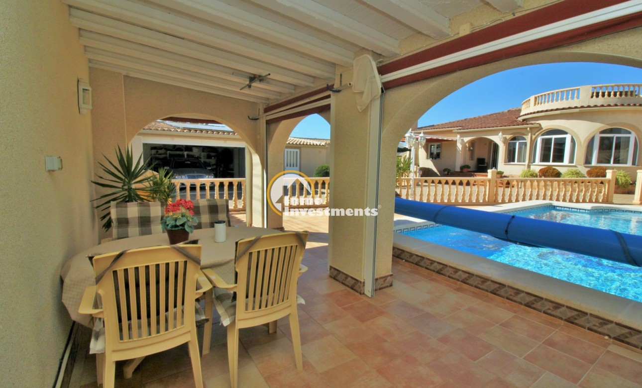 Resale - Villa - Torrevieja - La Siesta