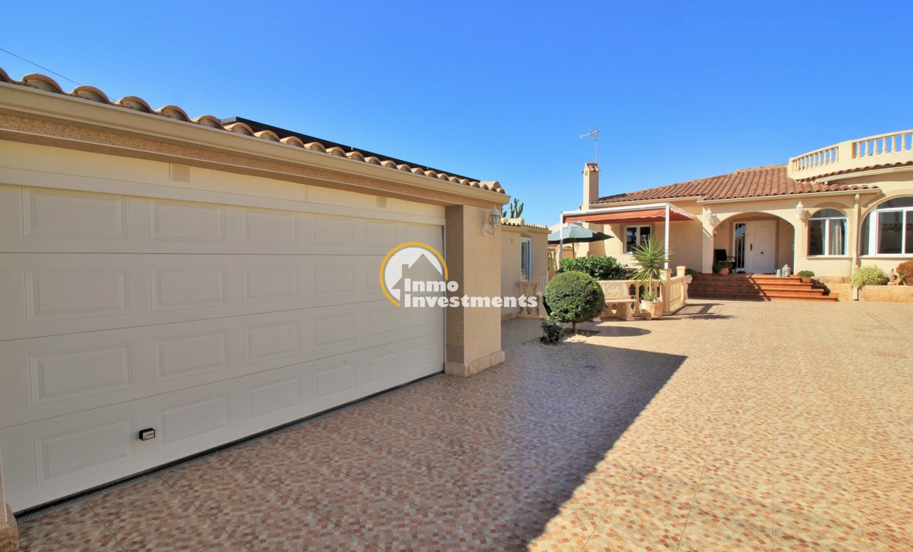 Bestaande bouw - Villa - Torrevieja - La Siesta