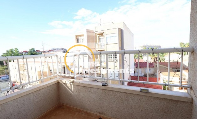 Resale - Apartment - Torrevieja - Acequion