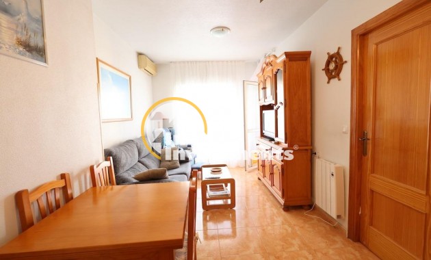 Resale - Apartment - Torrevieja - Acequion