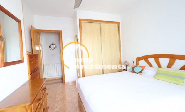 Resale - Apartment - Torrevieja - Acequion