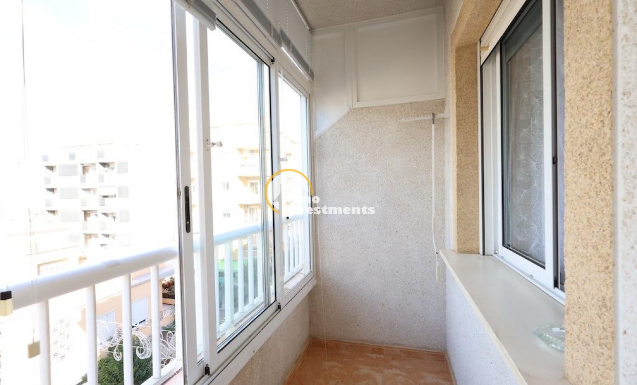 Resale - Apartment - Torrevieja - Acequion