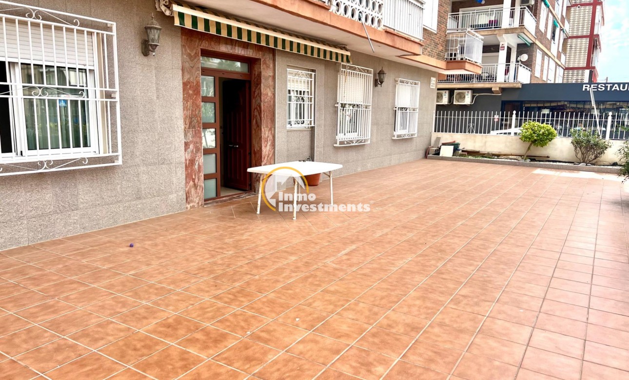 Resale - Ground Floor - Torrevieja - Playa de los Naufragos