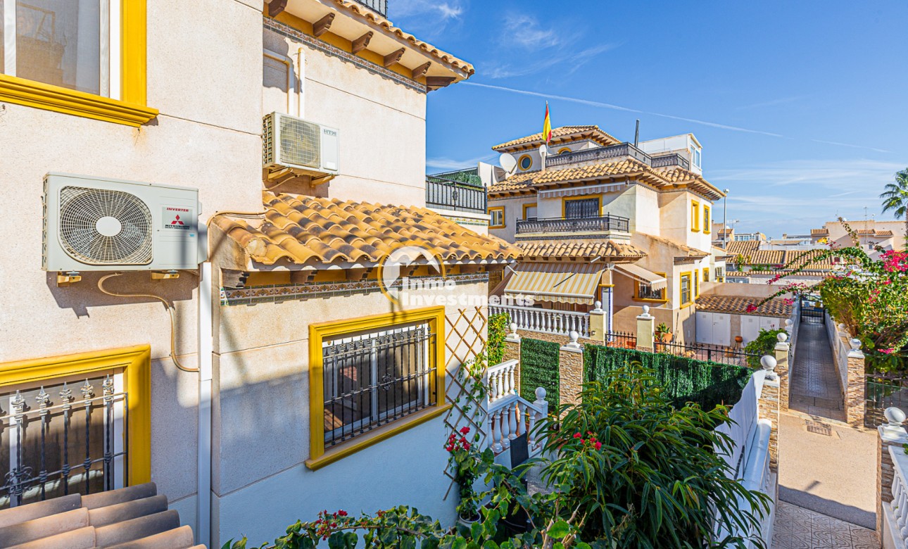 Till salu - Quad House - Playa Flamenca