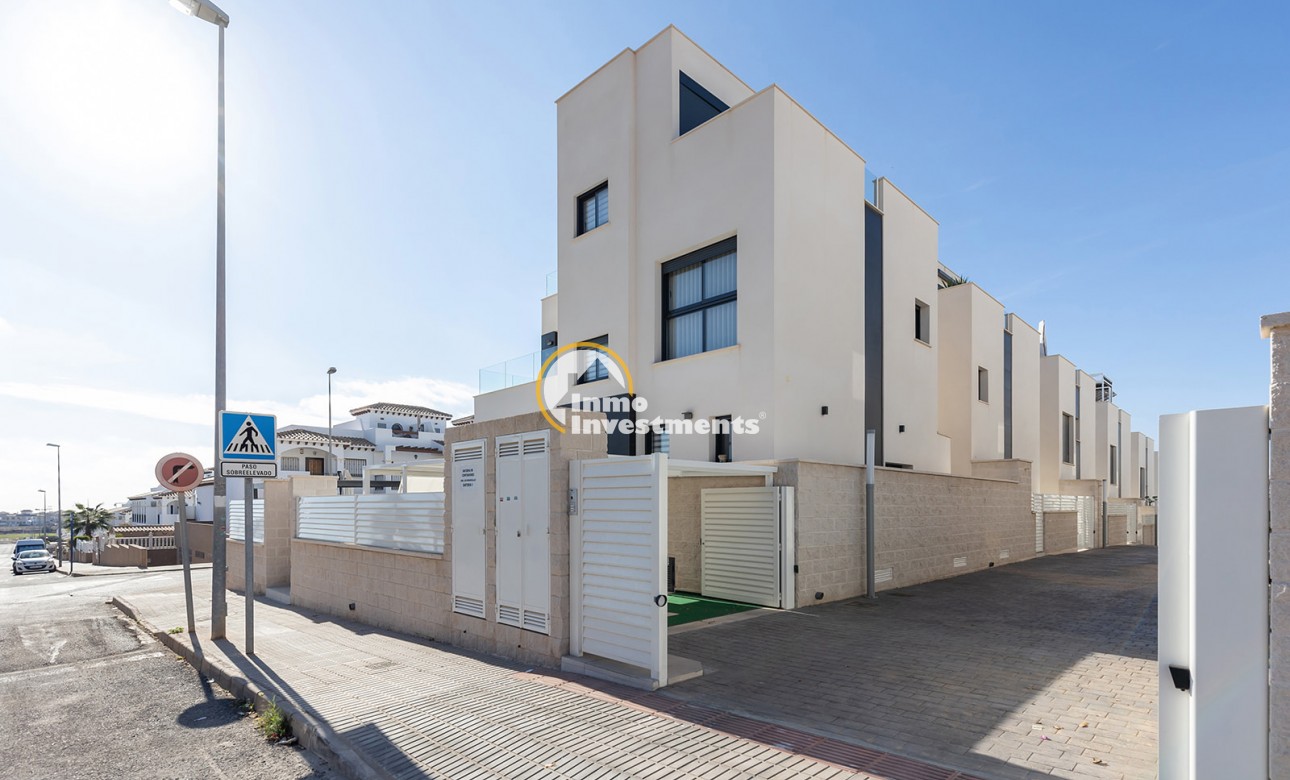 Resale - Villa - Orihuela Costa