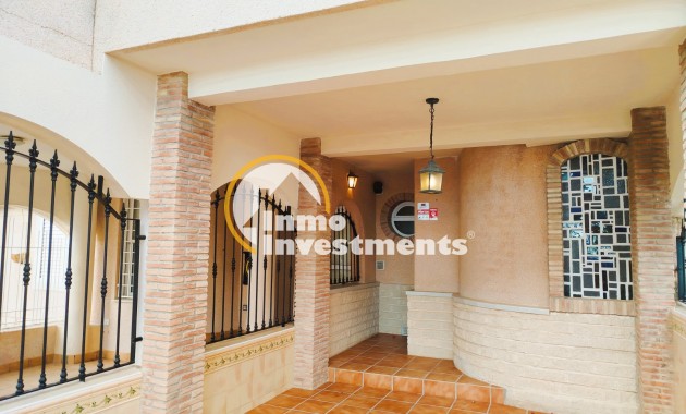 Resale - Semi detached villa - Mil Palmeras - Beach