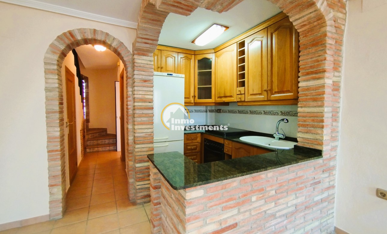 Resale - Semi detached villa - Mil Palmeras - Beach