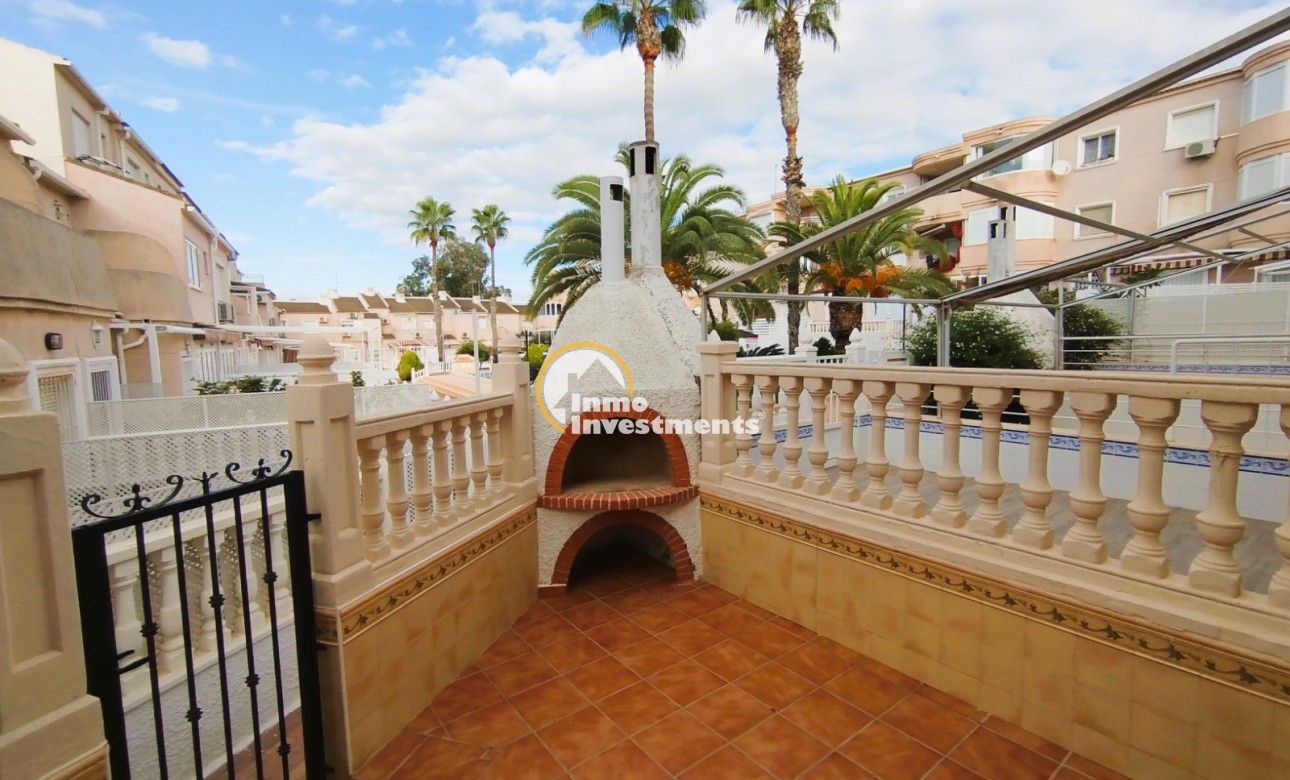 Resale - Semi detached villa - Mil Palmeras - Beach