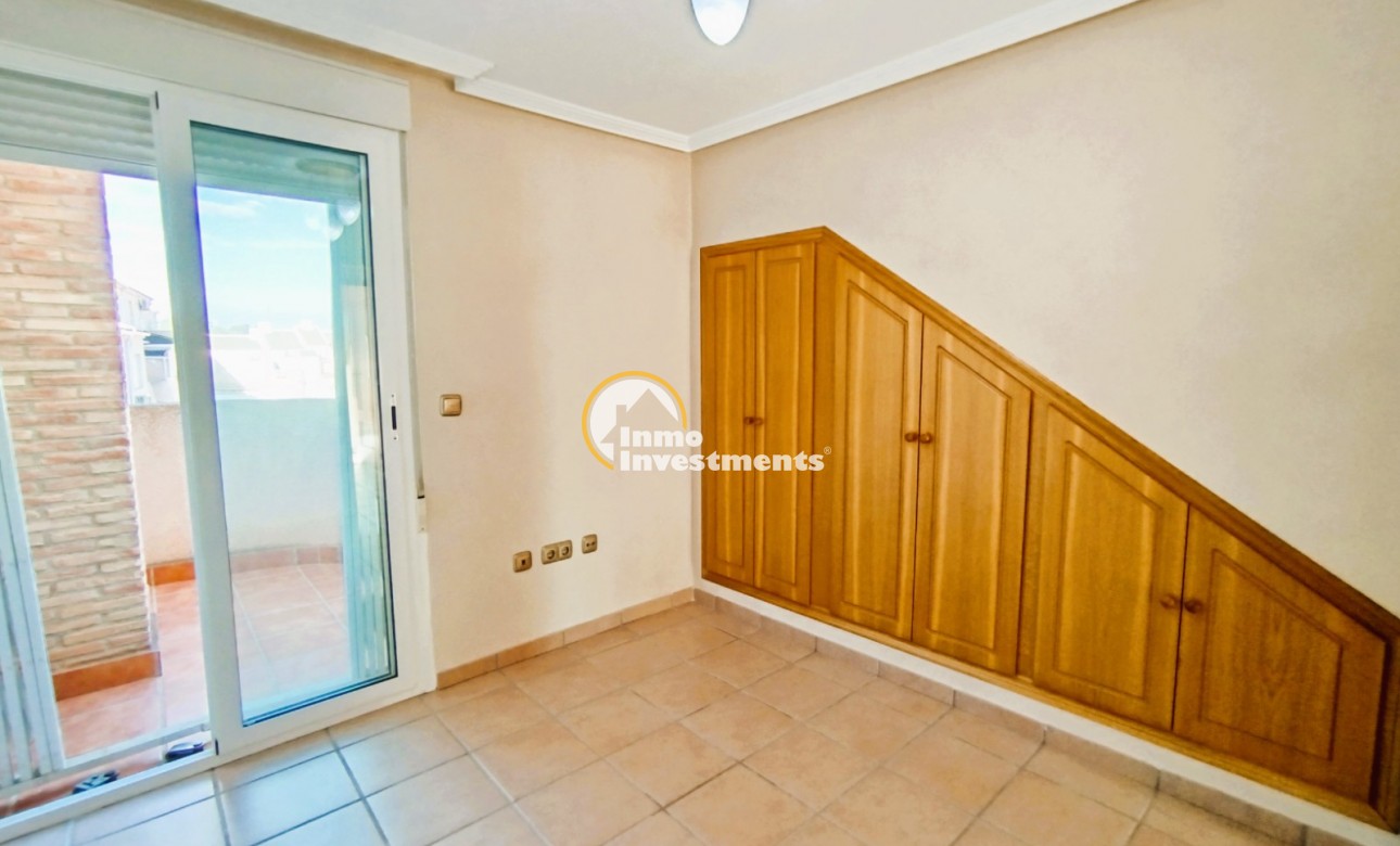 Resale - Semi detached villa - Mil Palmeras - Beach