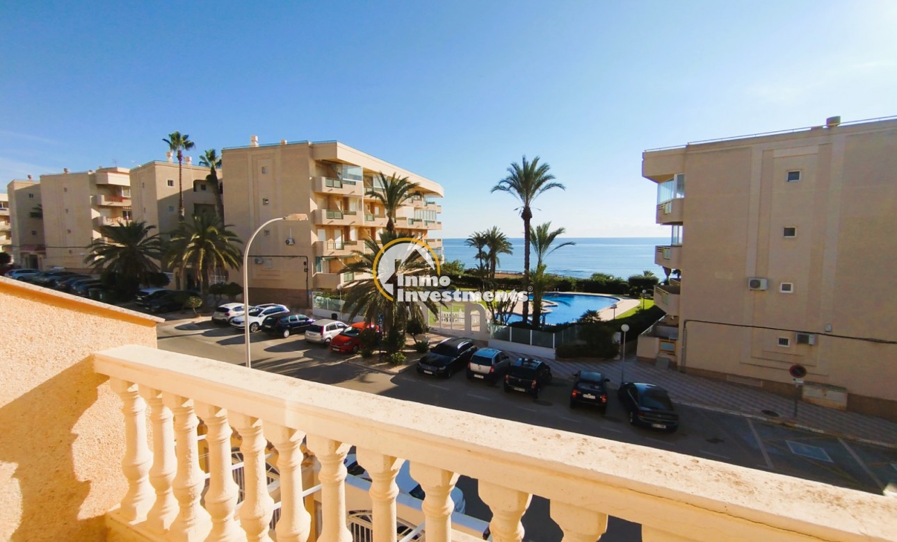 Resale - Semi detached villa - Mil Palmeras - Beach