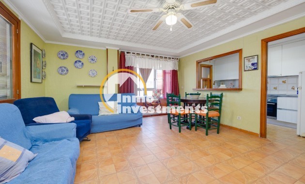 Resale - Apartment - Torrevieja - Playa del Acequion