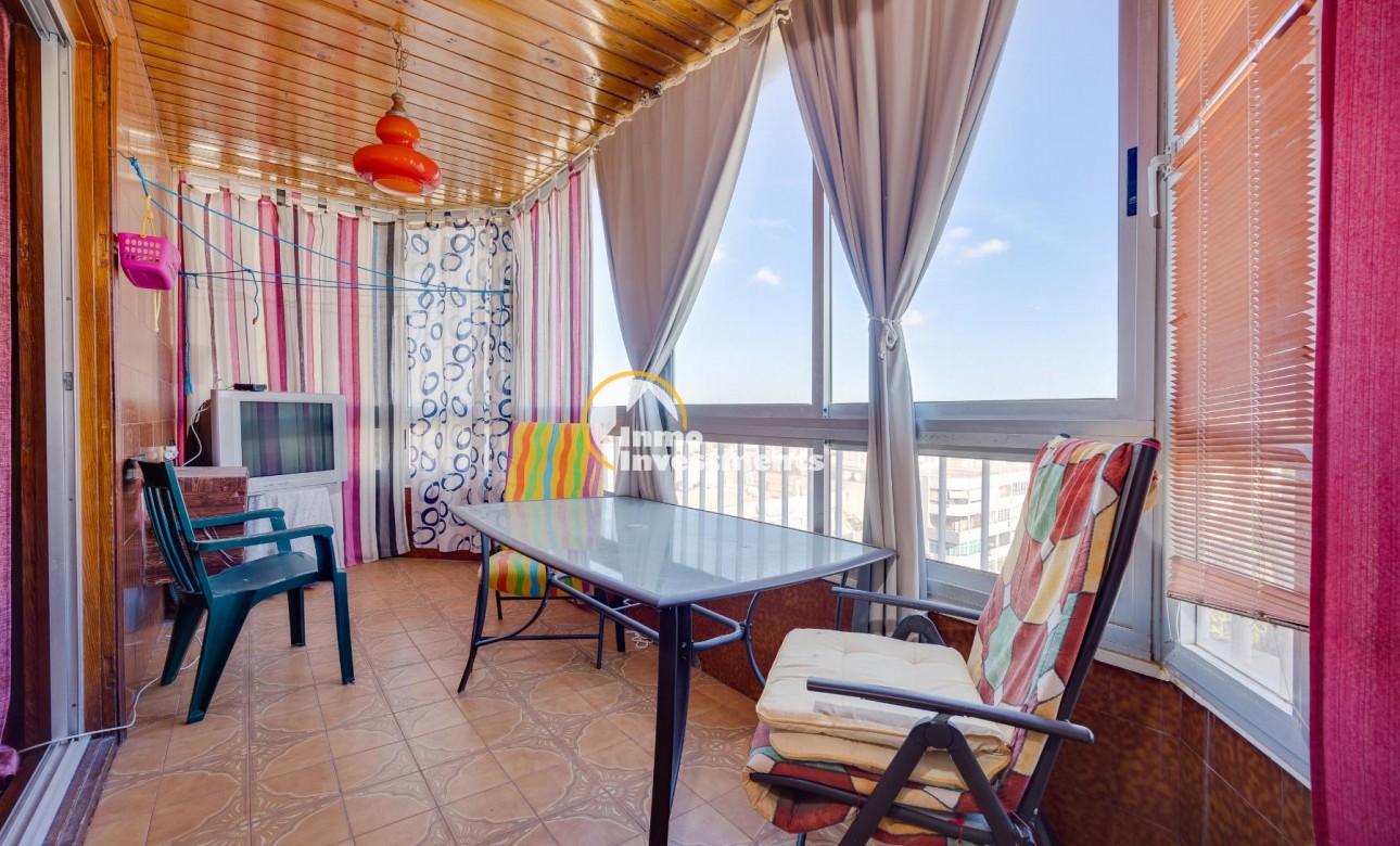 Resale - Apartment - Torrevieja - Playa del Acequion