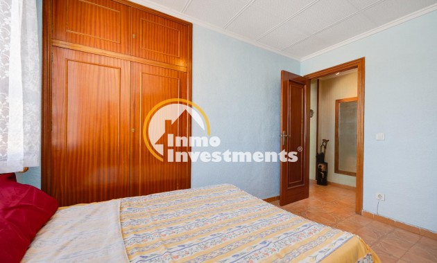 Resale - Apartment - Torrevieja - Playa del Acequion