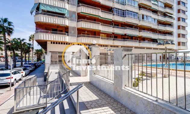 Resale - Apartment - Torrevieja - Playa del Acequion