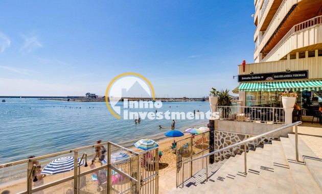 Resale - Apartment - Torrevieja - Playa del Acequion