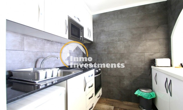 Resale - Apartment - Villamartin - Plaza