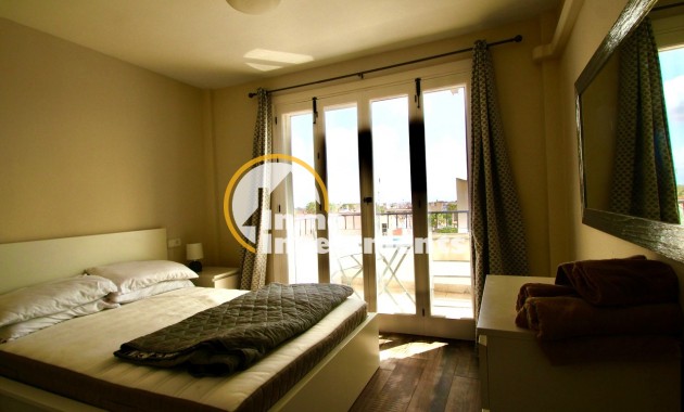 Resale - Apartment - Villamartin - Plaza