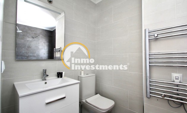 Reventa - Apartamento - Villamartin - Plaza