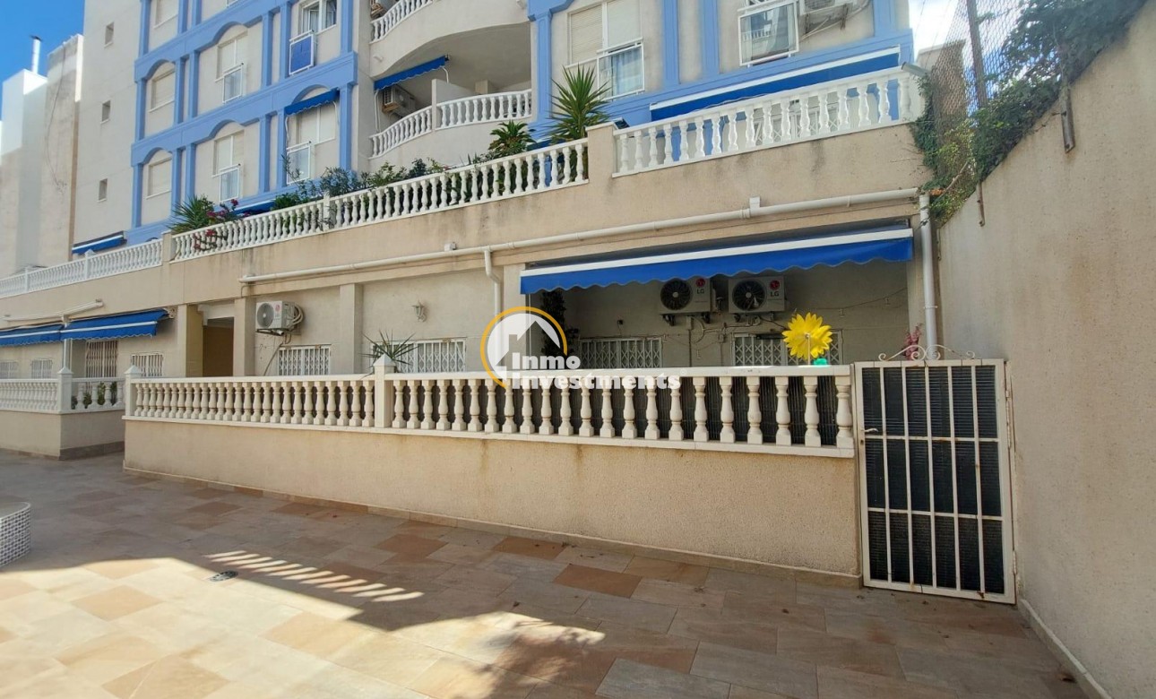 Resale - Ground Floor - Torrevieja - Playa de Los Locos