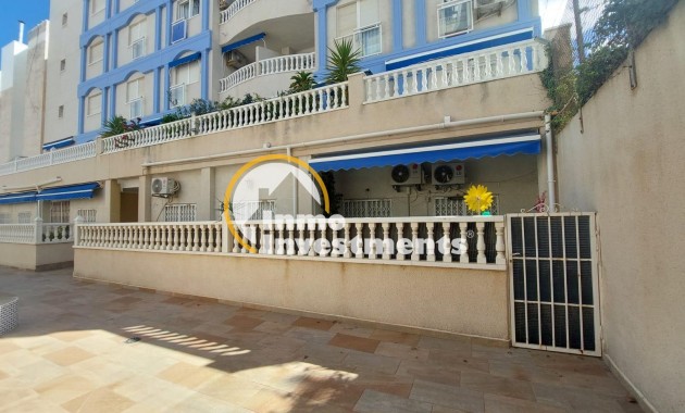 Resale - Ground Floor - Torrevieja - Playa de Los Locos