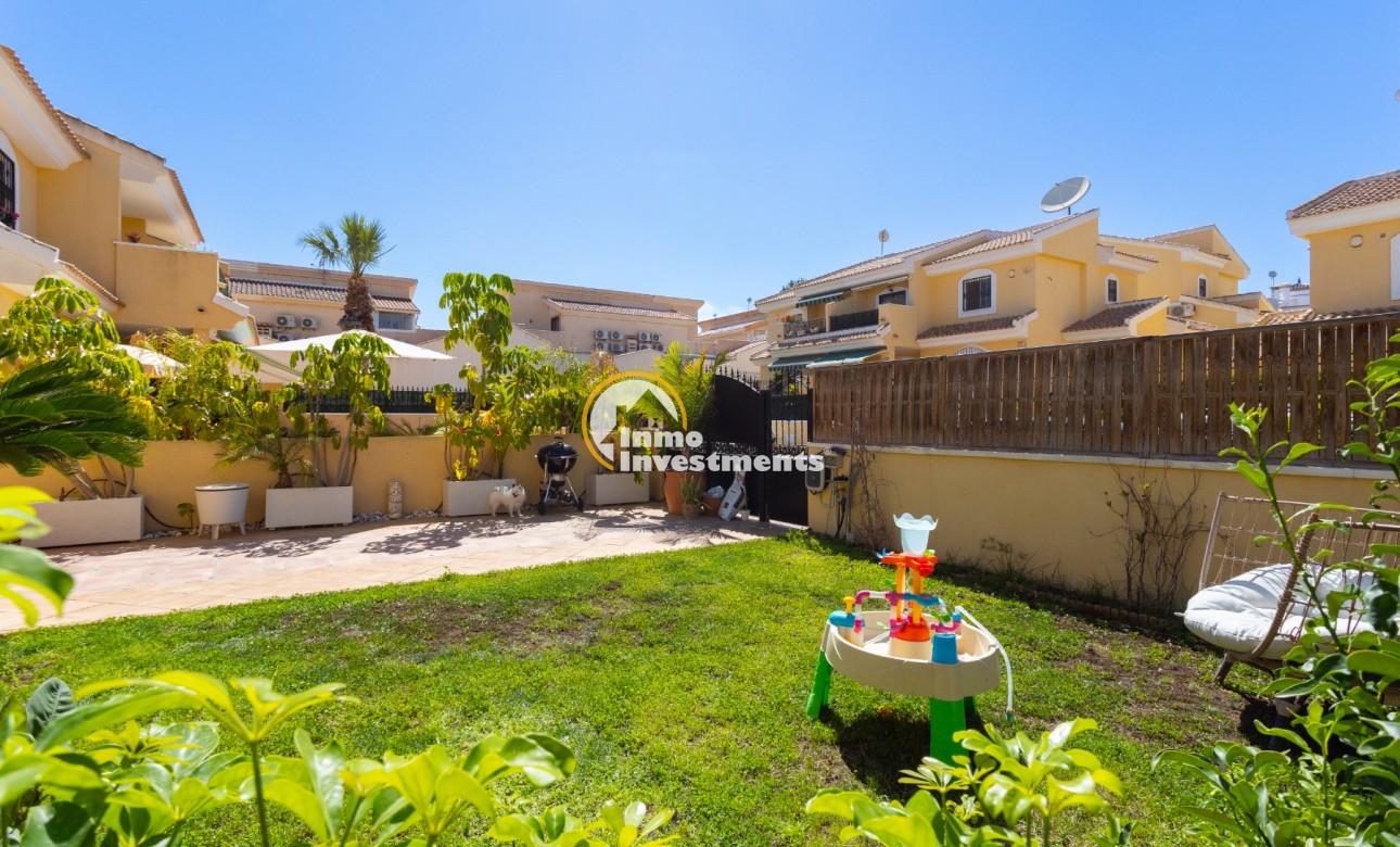 Resale - Villa - Orihuela Costa - Los Dolses