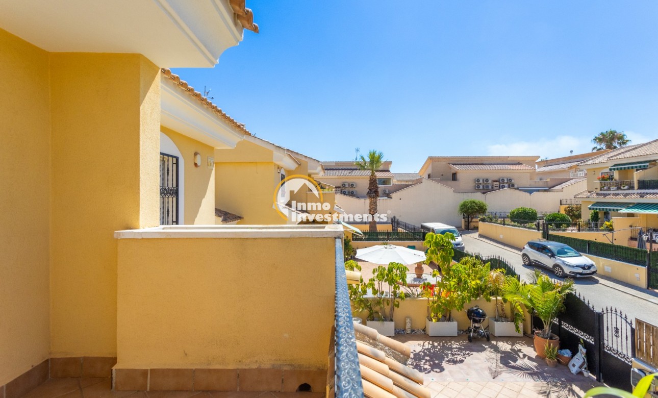 Resale - Villa - Orihuela Costa - Los Dolses