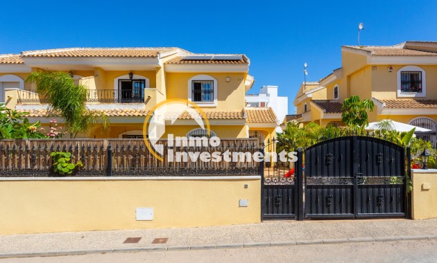 Resale - Villa - Orihuela Costa - Los Dolses