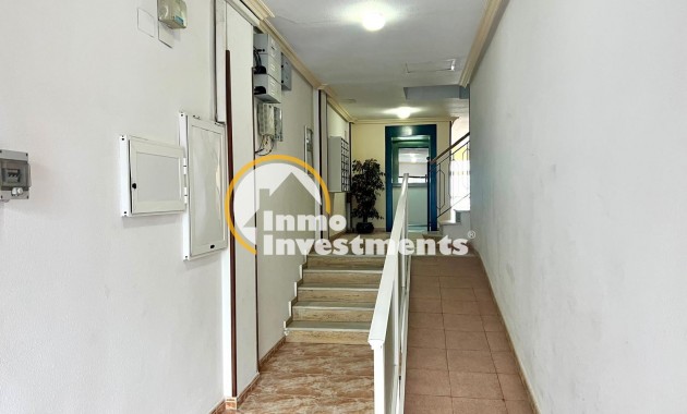 Resale - Apartment - Torrevieja - Centro