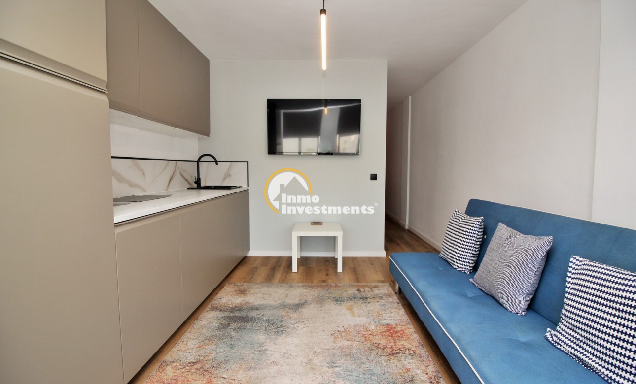 Resale - Apartment - Villamartin