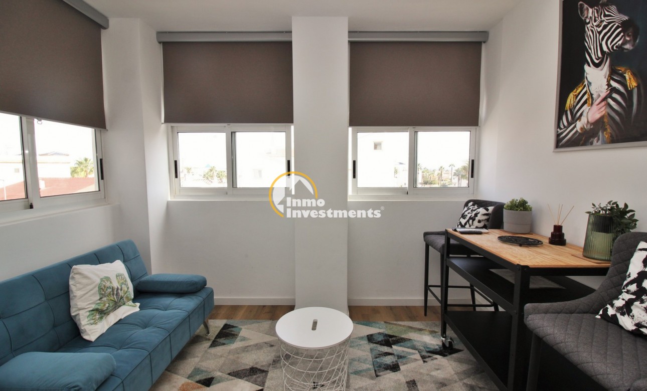 Resale - Apartment - Villamartin