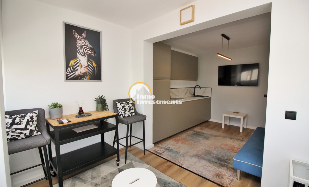 Resale - Apartment - Villamartin