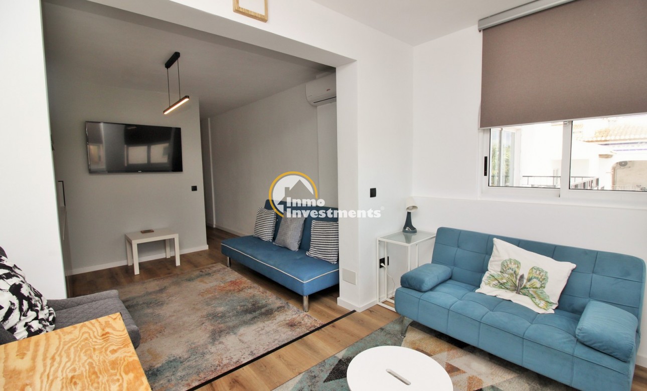 Resale - Apartment - Villamartin