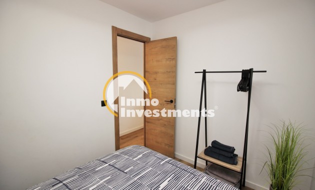 Resale - Apartment - Villamartin