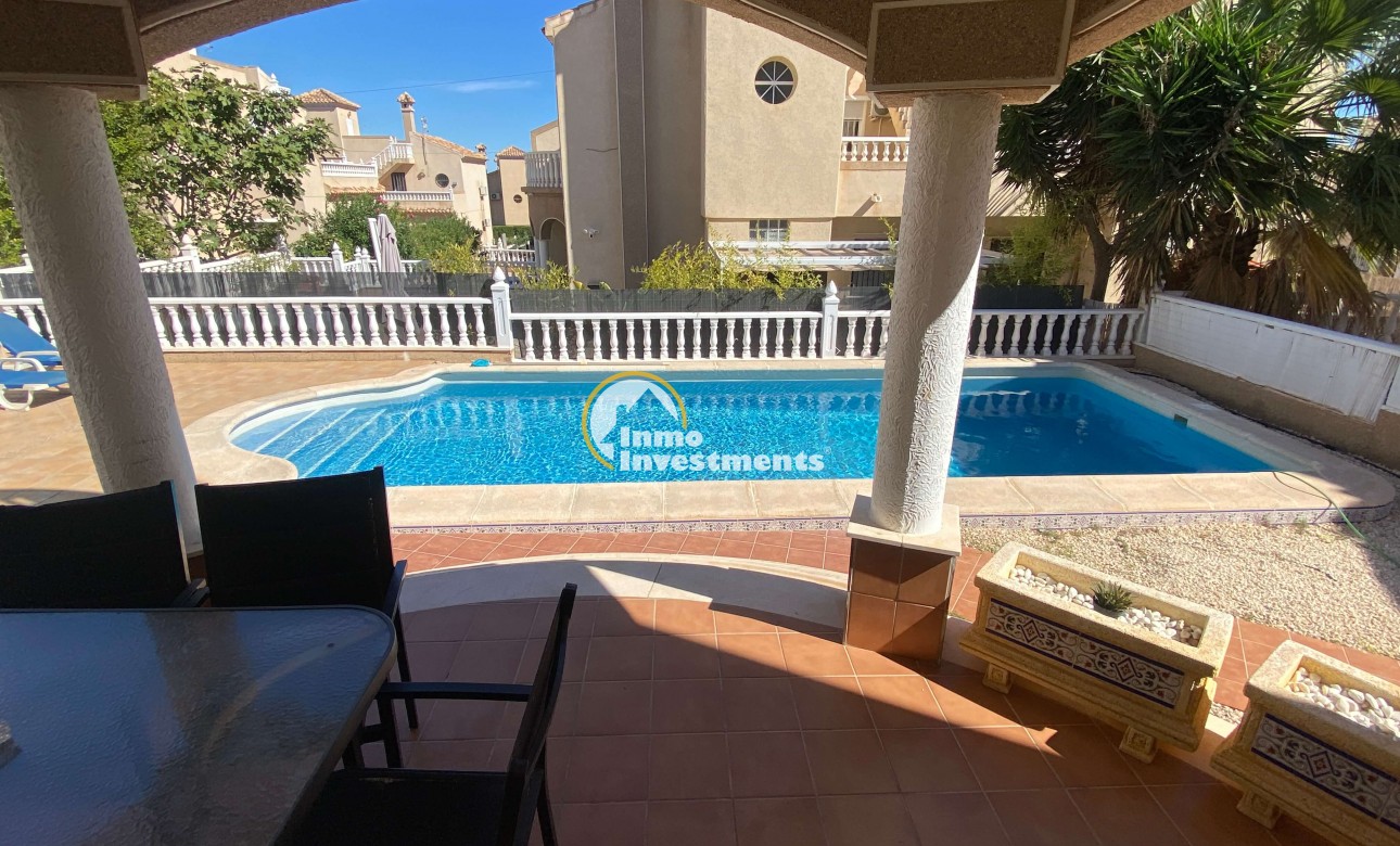 Resale - Villa - Villamartin - El Galan