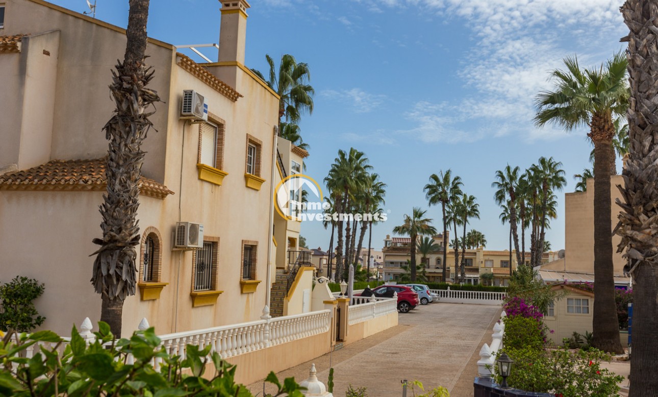 Resale - Semi detached villa - Playa Flamenca - Jumilla